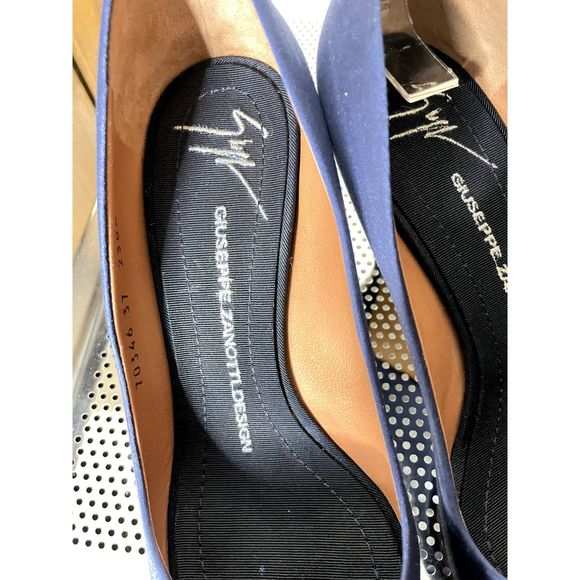 Guiseppe Zannotti  French Blue Satin Heels - Picture 7 of 8